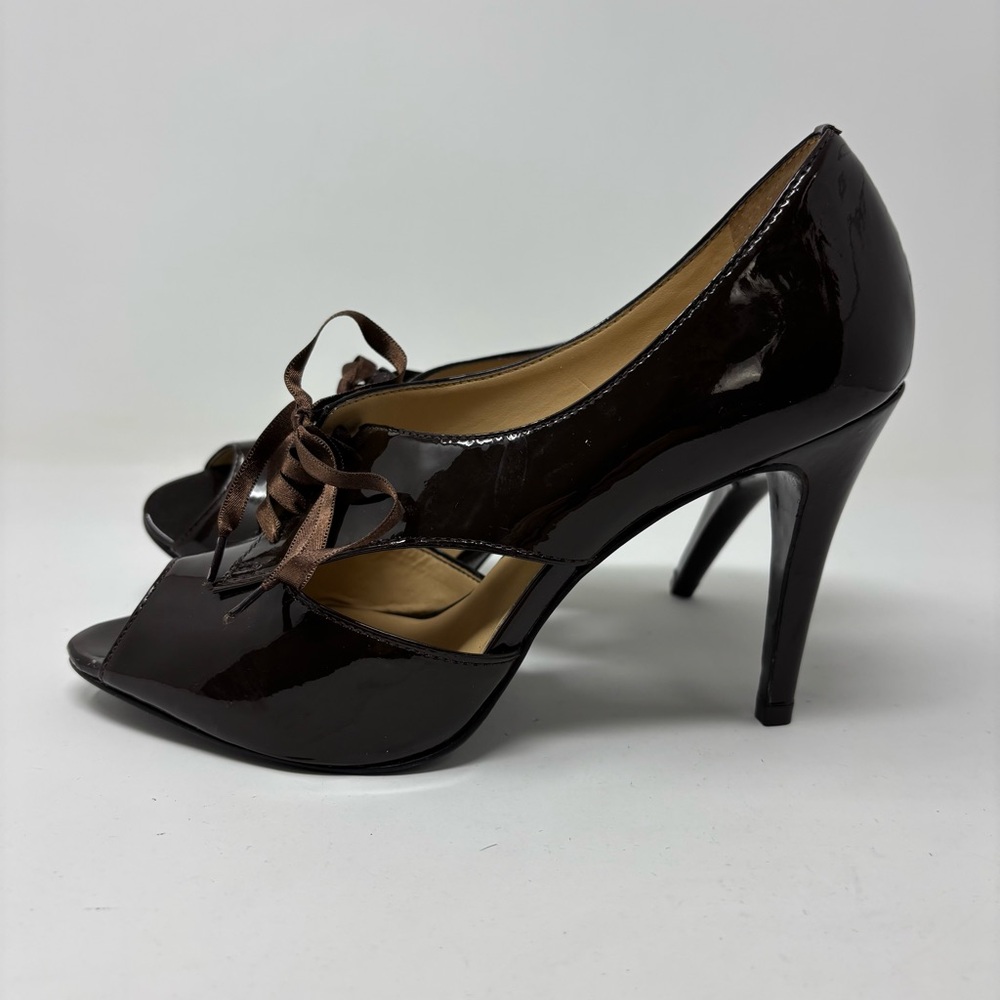 Anne Klein Brown Patent Leather Lace Up Heels Vintage Size 6 - Picture 2 of 9